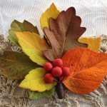 You can decorate the interior of your apartment in the autumn with interesting leaves, which can be easily and simply made from foamiran.