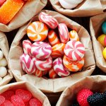 Упаковка для конфет: как упаковать конфеты в детский сад и школу